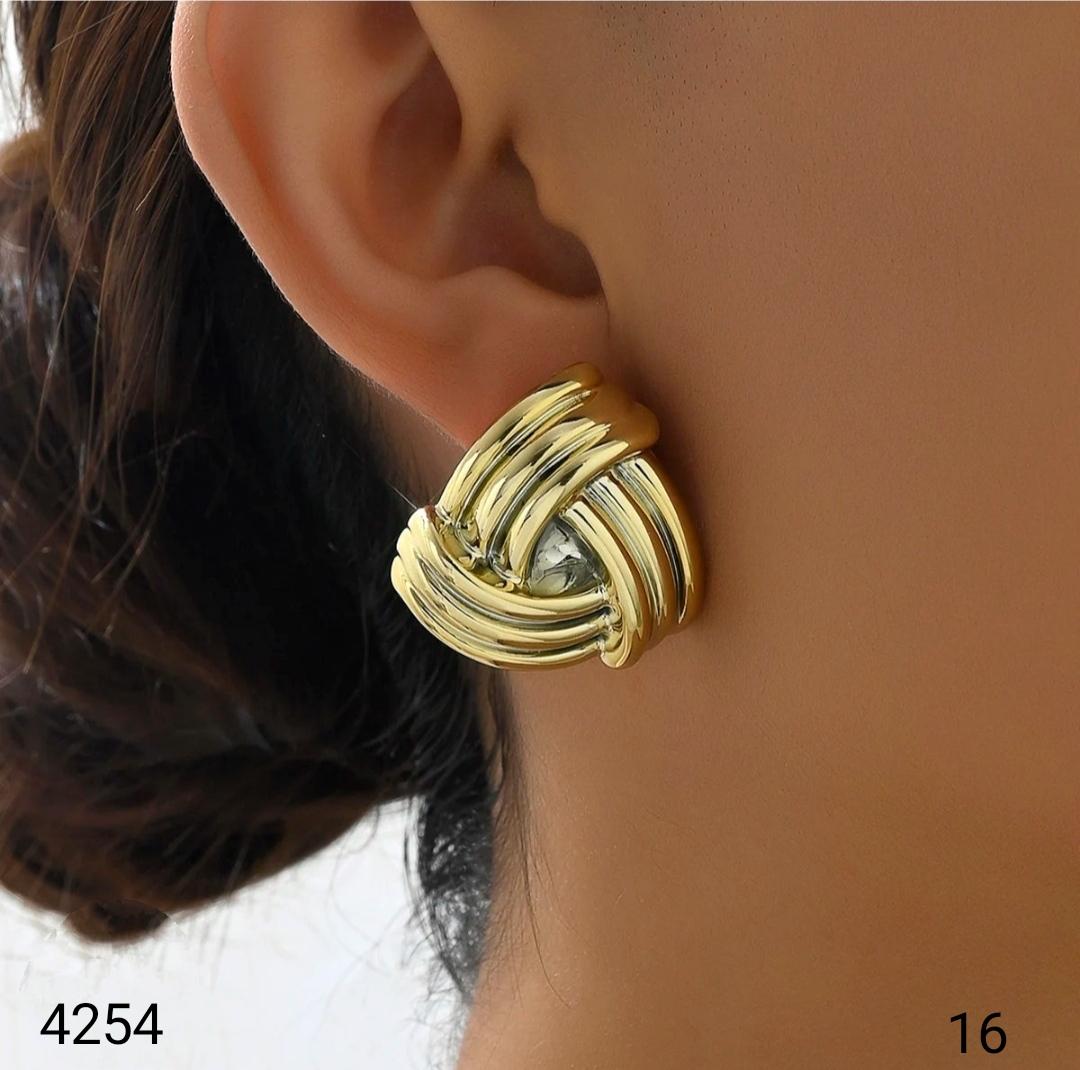 Earring Design 14