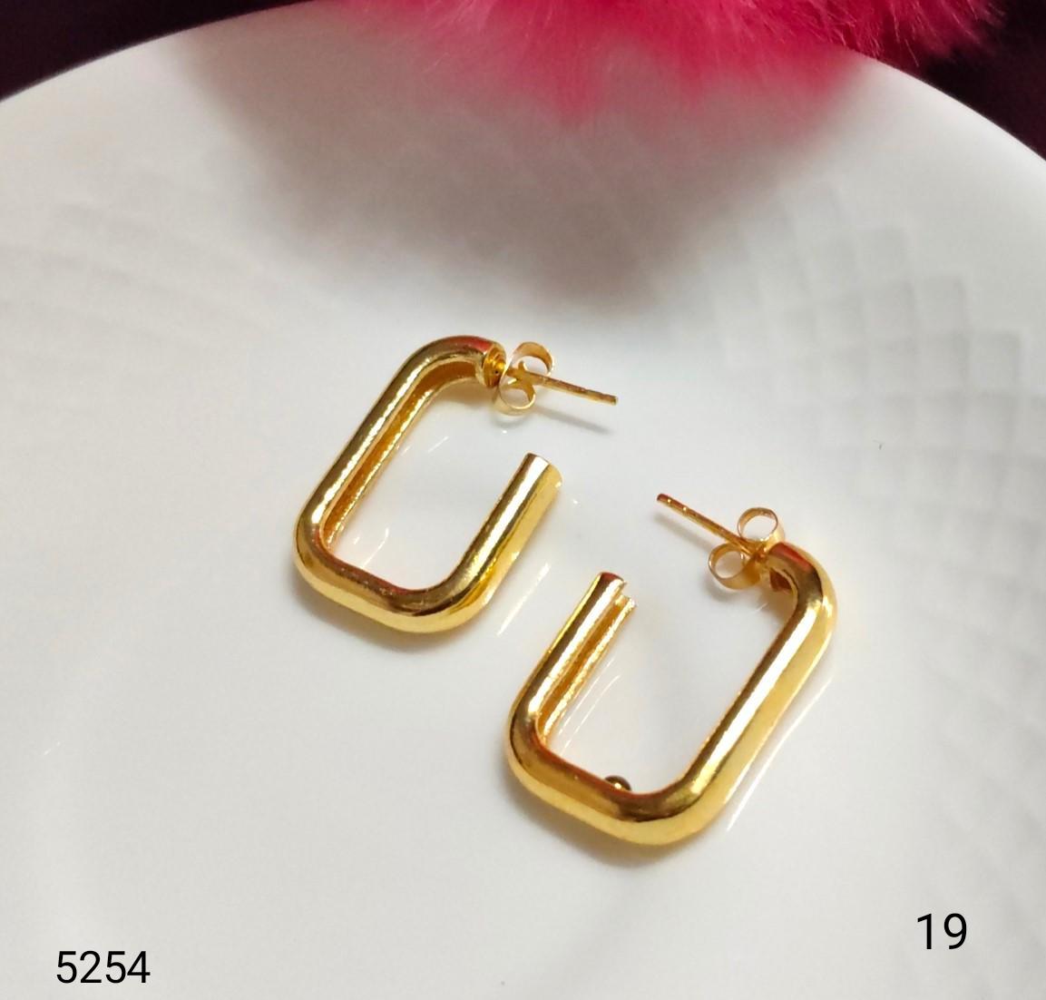 Earring Design 17