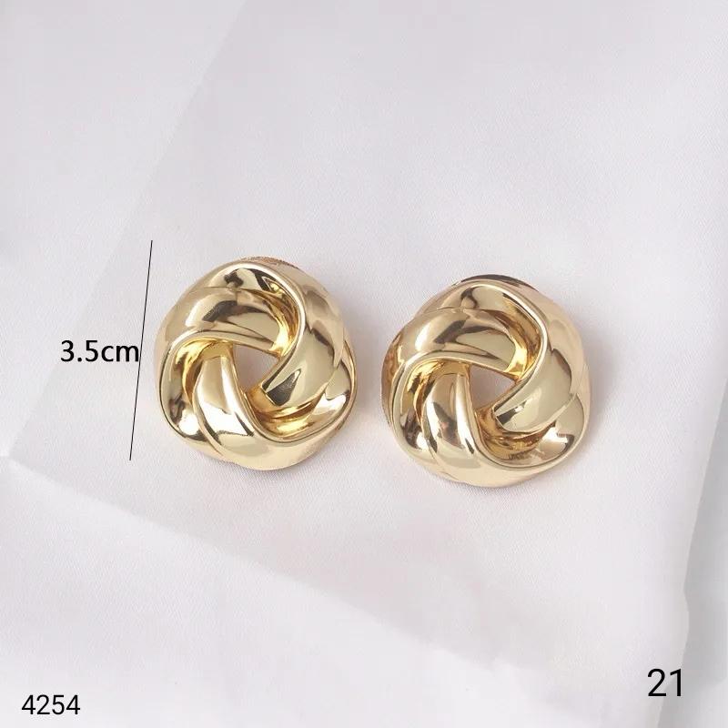 Earring Design 18